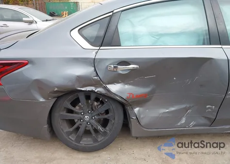 2018 Nissan Altima 2.5 Sr z USA, uszkodzony, nr VIN 1N4AL3AP4JC282318